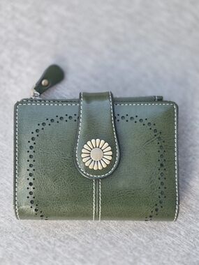 SENDEFN Small Womens Wallet Leather Bifold Card Holder RFID Blocking with Zipper